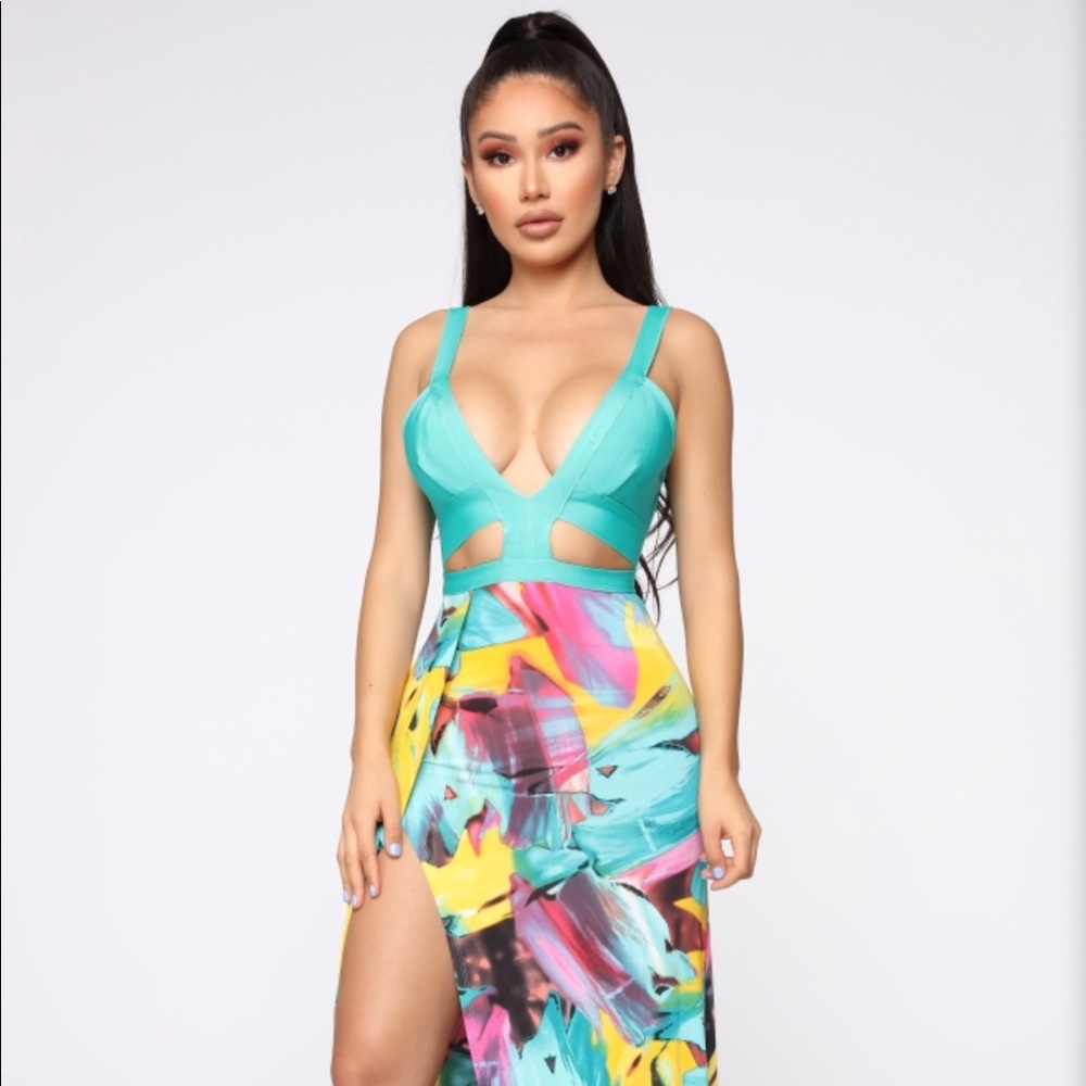 Beautiful tropical dress from fashion nova